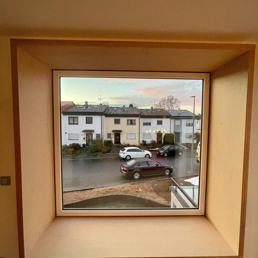 Instagram post from schreinerei_kuemmerle. This post is in position 0.