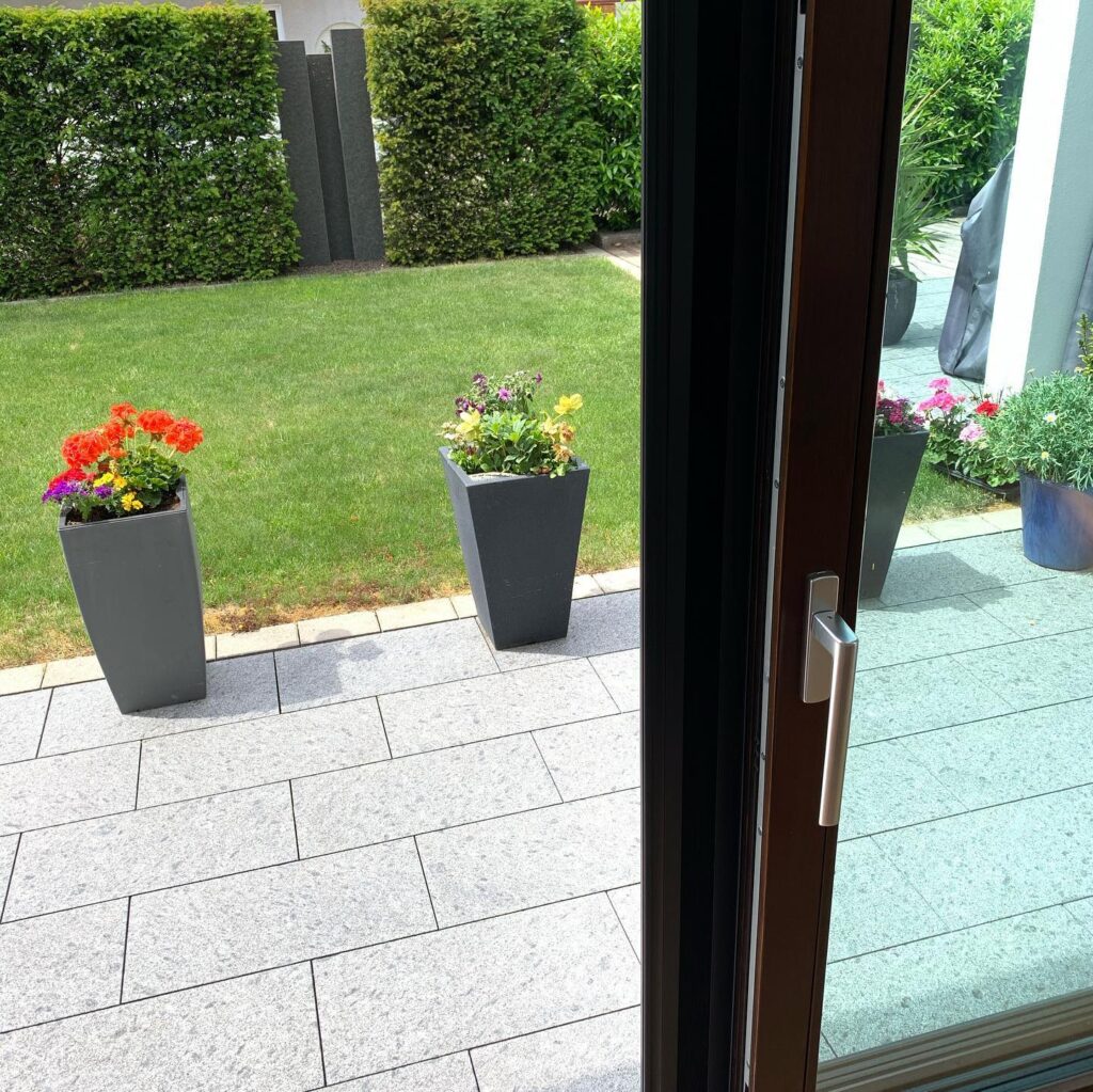 Instagram post from schreinerei_kuemmerle. This post is in position 2.